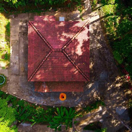 Qexperiences Coorg Hotel Madikeri Bagian luar foto
