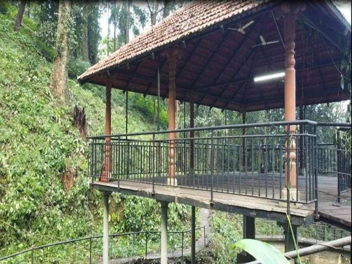 Qexperiences Coorg Hotel Madikeri Bagian luar foto