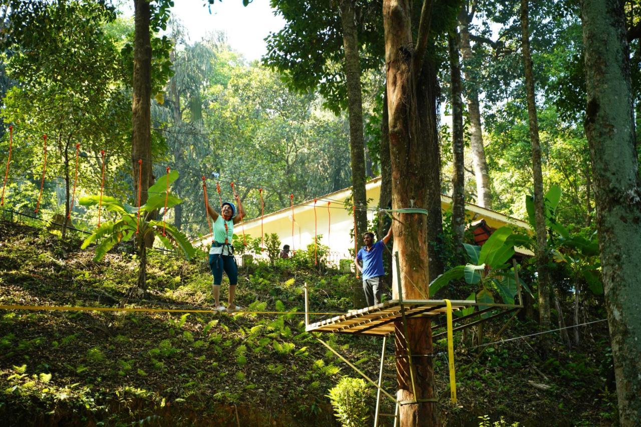 Qexperiences Coorg Hotel Madikeri Bagian luar foto