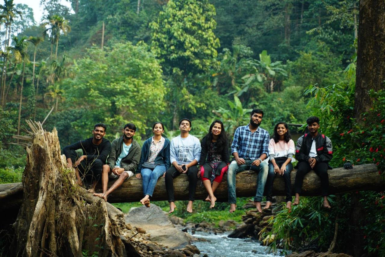 Qexperiences Coorg Hotel Madikeri Bagian luar foto
